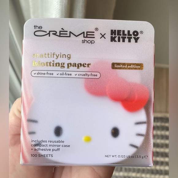 Hello Kitty Mattifying Blotting Paper + Reusable Mirror Compact Limited Edition - Picture 2 of 14